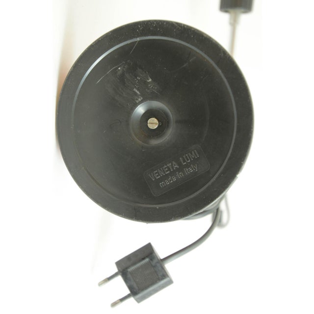 Lumi Postmodern Red Table Lamp by Veneta Lumi Italy 1970s For Sale - Image 4 of 12