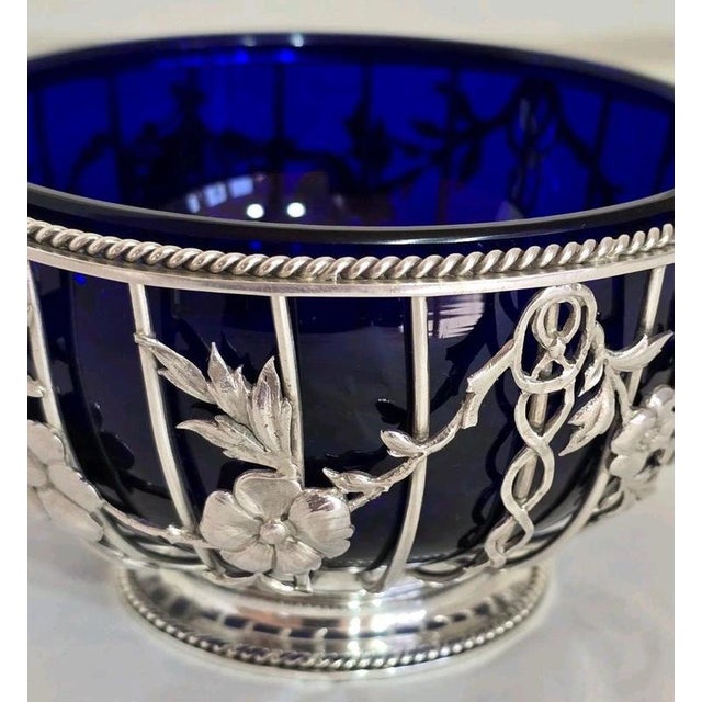 Blue George V Sterling Silver Swing Handle Basket with Blue Glass Liner, 1912 For Sale - Image 8 of 18