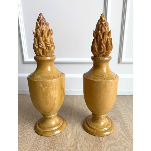 Contemporary 1970s Pair of Handcrafted Turned Wood Urns With Hand-Carved Flame Finials, Sculptural Organic Modern Decorative Objects For Sale - Image 3 of 12