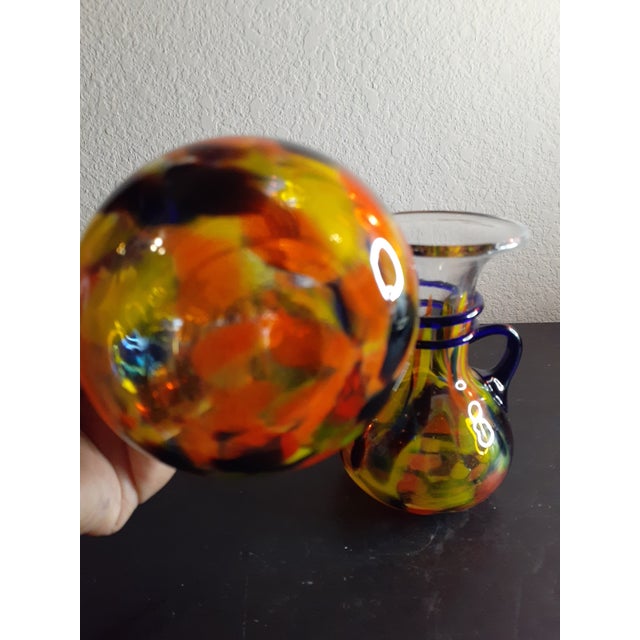 1960s Pair of Bohemian Hand Blown Multicolor Spatter Vase With Rigaree For Sale - Image 4 of 7