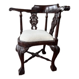 1990s Chippendale-Style Hand-Carved Mahogany Corner Chair For Sale