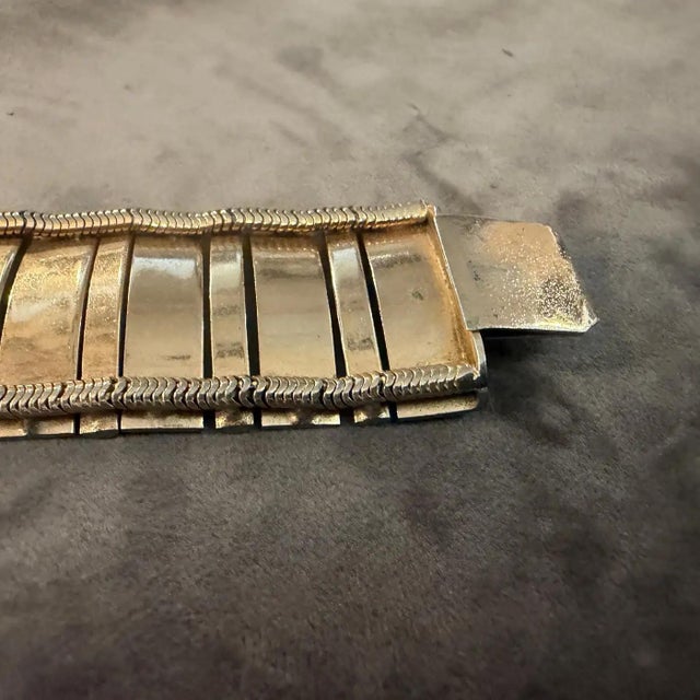 Metal 1950s Art Deco Costume Jewelry Gilt Metal Italian Retro Bracelet For Sale - Image 7 of 12