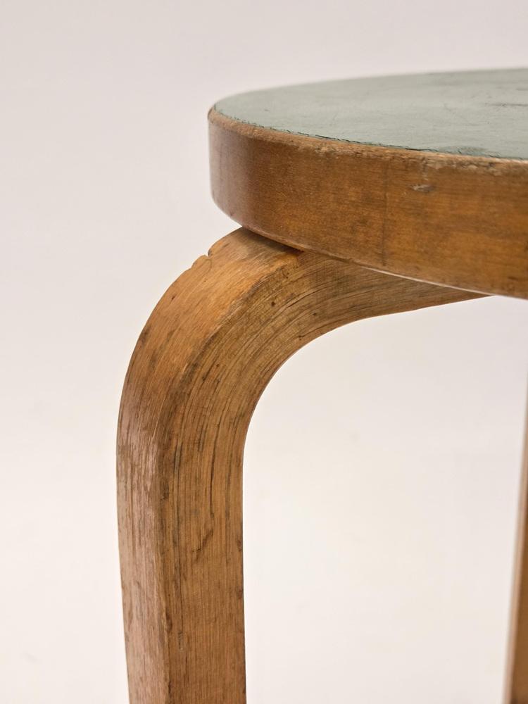 Stool 60 in Green Linoleum by Alvar Aalto for Artek, 1950s | Chairish