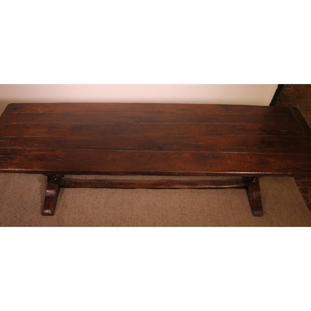 Superb and rare monastery table from the Renaissance period in oak - Flanders Unique museum quality table with a stunning...