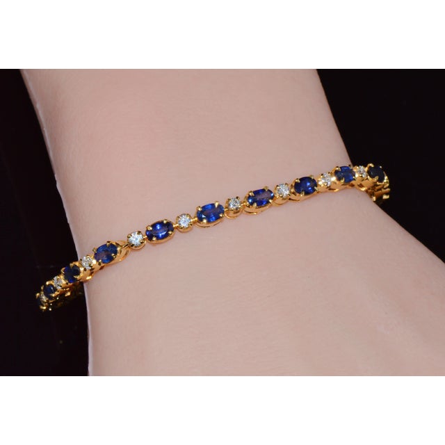 Certified Natural 7ct Blue Sapphire Diamond 18k Gold Tennis Stacking Bracelet For Sale - Image 10 of 16