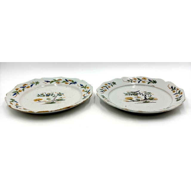 18th Century Antique 18th Century French Faience Bird Plates - A Pair For Sale - Image 5 of 6