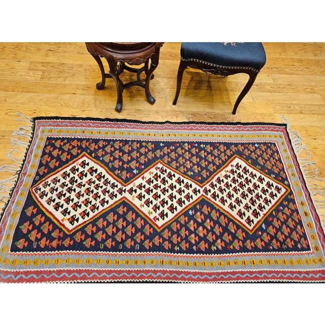 Vintage Persian Senneh Kilim, Flat-Woven Wool Rug, Paisley Pattern, Ivory & Black, 3x6 For Sale - Image 4 of 15