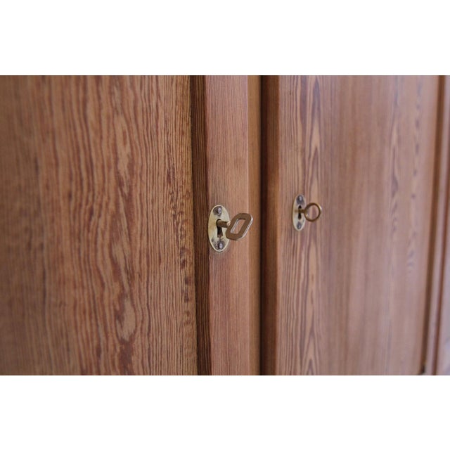 Large Pine Display Cabinet, 1930s For Sale - Image 15 of 18
