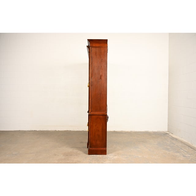Baker Furniture Historic Charleston Georgian Inlaid Mahogany Breakfront Bookcase Cabinet For Sale - Image 15 of 17