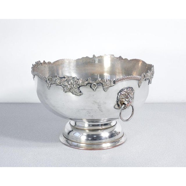 Centrepiece Vase from Sheffield, Late 19th Century For Sale - Image 12 of 18