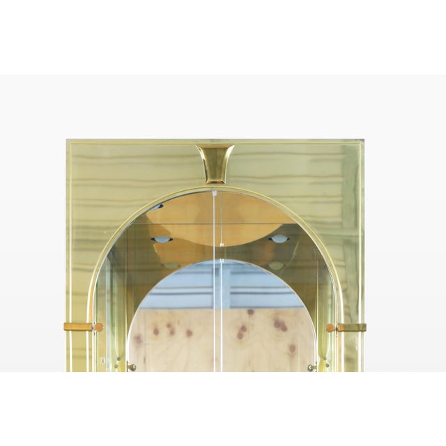 Mid-Century Modern Vintage Brass Vitrine / Display Cabinet by Mastercraft For Sale - Image 3 of 13