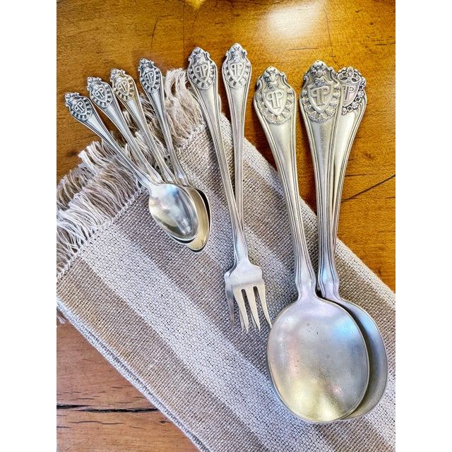 Traditional Early 20th Century Set of 9 Silver Plated Flatware From the Plaza Hotel Nyc For Sale - Image 3 of 7