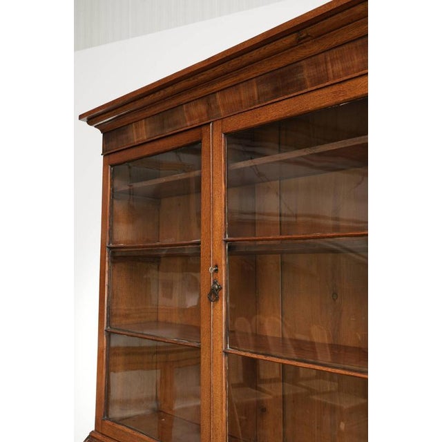Antique English Oak Bookcase with Upright and Original Glass, 1700s For Sale - Image 9 of 17