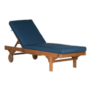 Newport Chaise Lounge Chair with Side Table, Natural/Navy Cushion For Sale