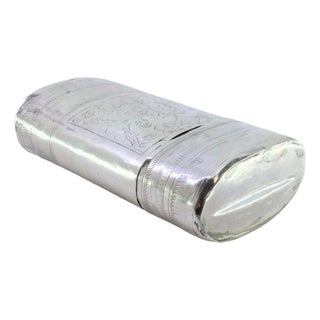 Silver Cigar Case with Engraved Wreaths For Sale