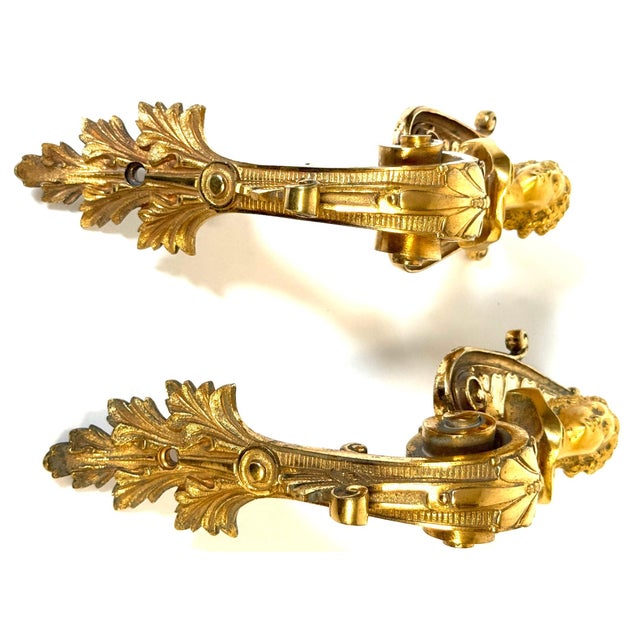 Pair Napoleon III Fire-Gilt Ormolu Curtain Tiebacks with Classical Female Busts For Sale - Image 4 of 18