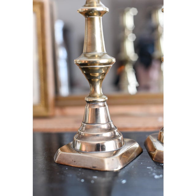 Metal Late 20th Century Pair of Victorian English Brass Beehive Candlesticks With Pushup Traditional Lighting and Decor For Sale - Image 7 of 9