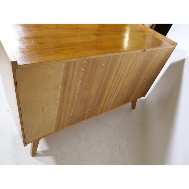 Brown Mid-Century Modern Sideboard in Walnut, 1960er For Sale - Image 8 of 10