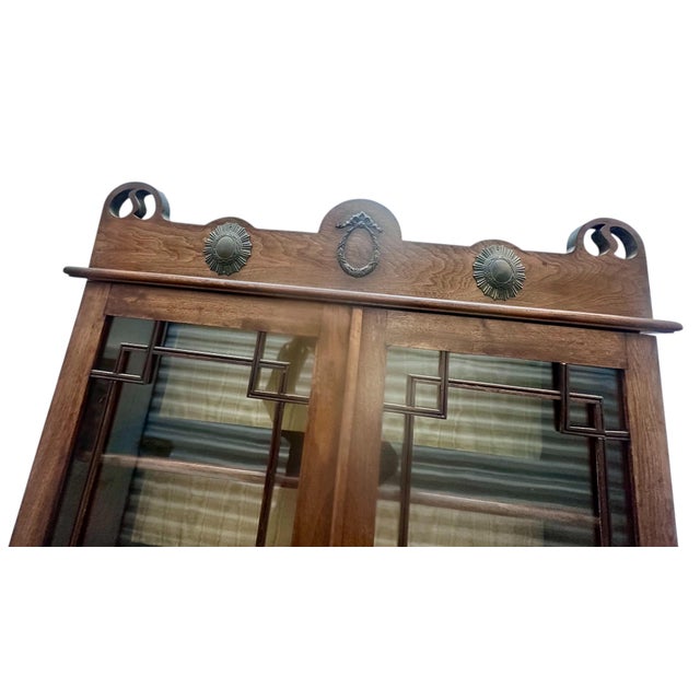 1900-1909 Edwardian William and Mary Chest on Legs China Hutch Cabinet Vitrine English European Antique Glass Doors Wood Display Vitrine For Sale - Image 4 of 18