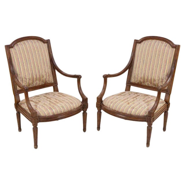 Louis XVI Walnut Chairs, France, 18th Century, Set of 2 For Sale - Image 6 of 6