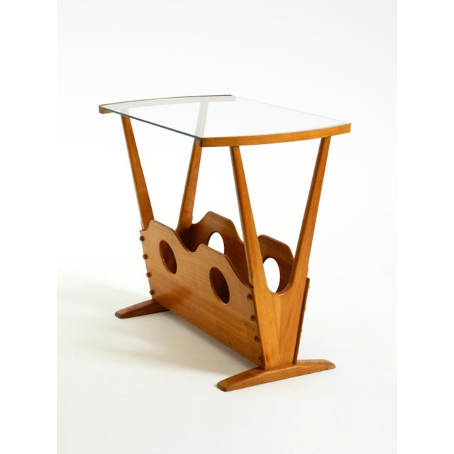 Mid-Century Modern Side Table with Magazine Rack in Ash Wood and Glass, 1950s For Sale - Image 6 of 18