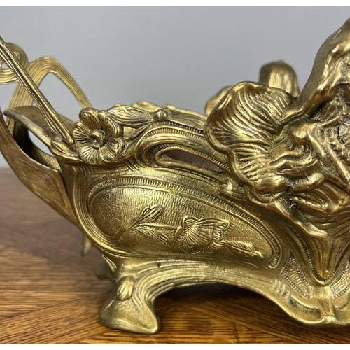 French Art Nouveau Jardiniere in Brass For Sale - Image 6 of 15