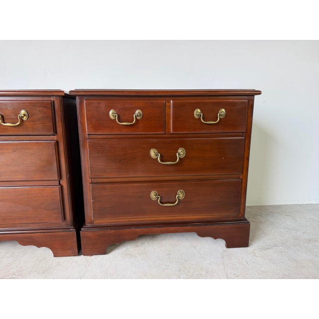 1980s Vintage Drexel Georgian Style Cherry Nightstands – A Pair For Sale - Image 5 of 13