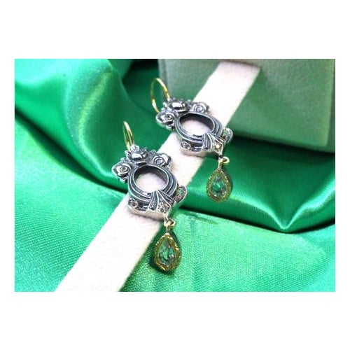 Gold and Silver Earrings with Diamond Chips, Set of 2 For Sale - Image 6 of 8