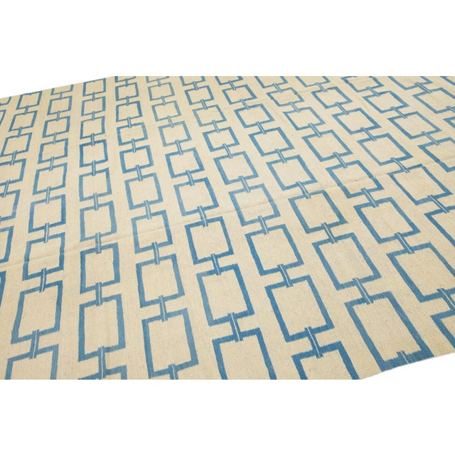 2020s Beige Contemporary Turkish Kilim Wool Rug With Blue Geometric Motif For Sale In New York - Image 6 of 7