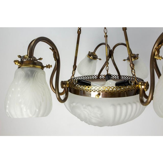 Metal French Art Deco Chandelier in Frozen Glass and Brass, 1930 For Sale - Image 7 of 18