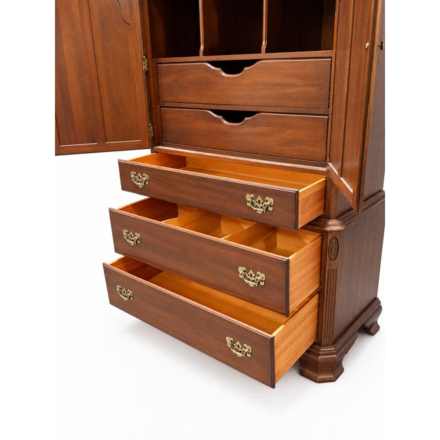 1990s Ethan Allen Georgian Court Cherry Gentleman’s Chest For Sale - Image 5 of 9