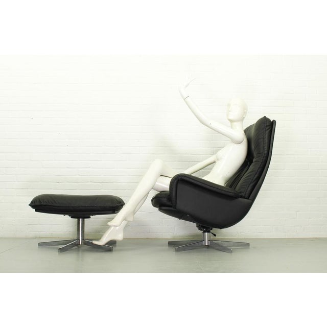 Metal Set of DS231 James Bond High Back Swivel Chair and Ottoman by De Sede, Switzerland, 1960s For Sale - Image 7 of 18