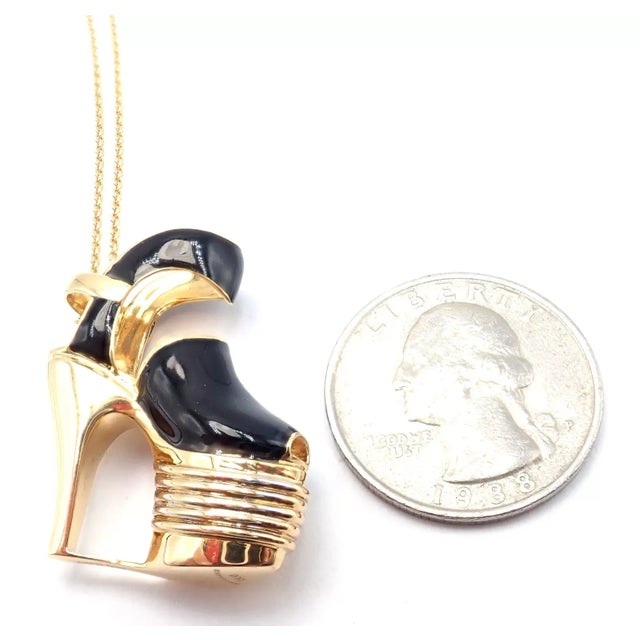 Black Late 20th Century Salvatore Ferragamo Yellow Gold Enamel Shoe Pendant Necklace For Sale - Image 8 of 9