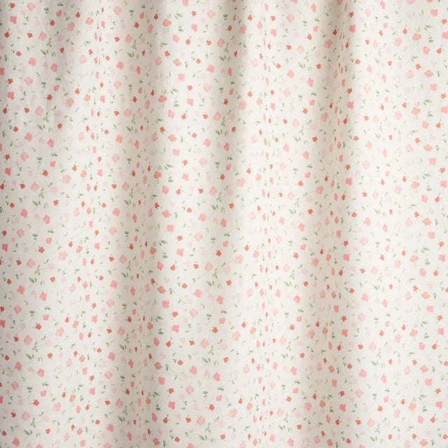 Schumacher Schumacher x Marie-Chantal Bloomwind Performance Linen Fabric in Pink For Sale - Image 4 of 4
