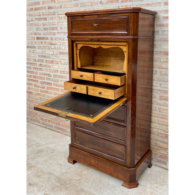 Mid 19th Century French Louis Philippe Carved Walnut Secretary Cabinet, 1890s For Sale - Image 17 of 18