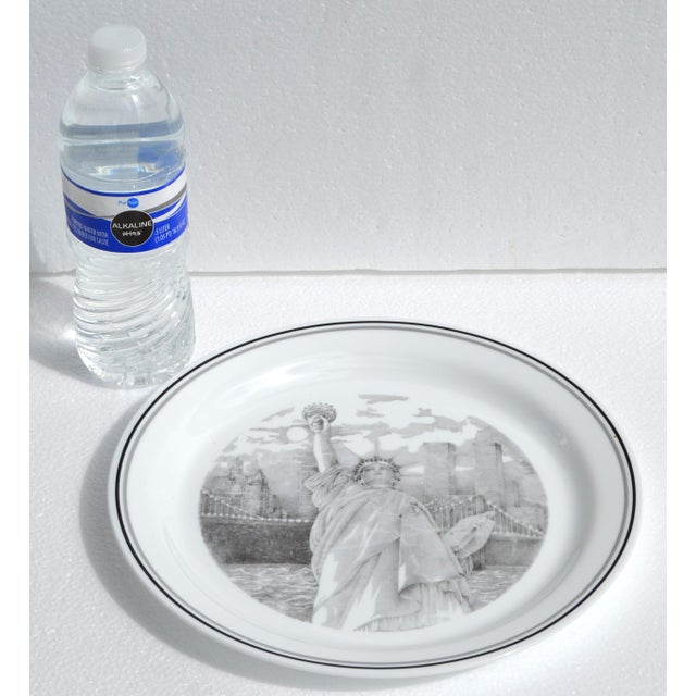 Glass 1986 Corelle Statue of Liberty Collectors Plate Corning Glass Works America For Sale - Image 7 of 13