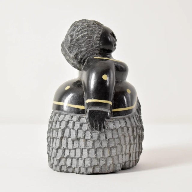 Early 20th Century Shona Stone Woman Sculpture In The Style of Colleen For Sale In Denver - Image 6 of 8