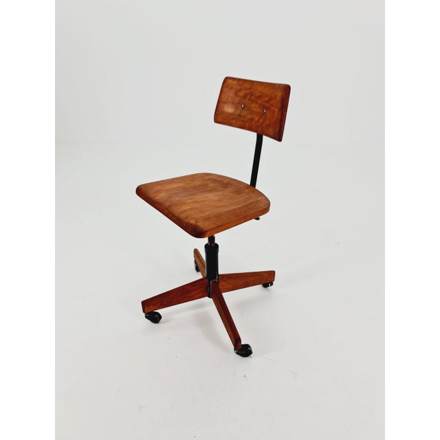 Bauhaus Bauhaus Swivel Office Chair in Wood by Stoll Giroflix, 1960s For Sale - Image 3 of 11