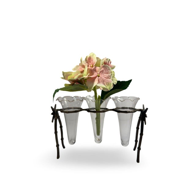 A delicate and sculptural piece designed for the simplest, most charming floral moments. This vintage set features three...