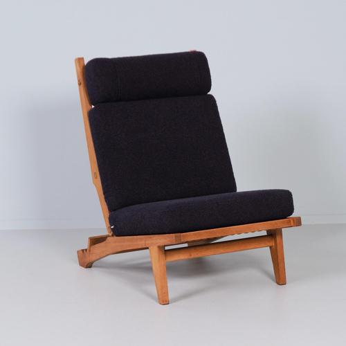 Rare hans wegner ap-71 lounge chair from 1968, produced by ap stolen in copenhagen. A striking statement piece,...