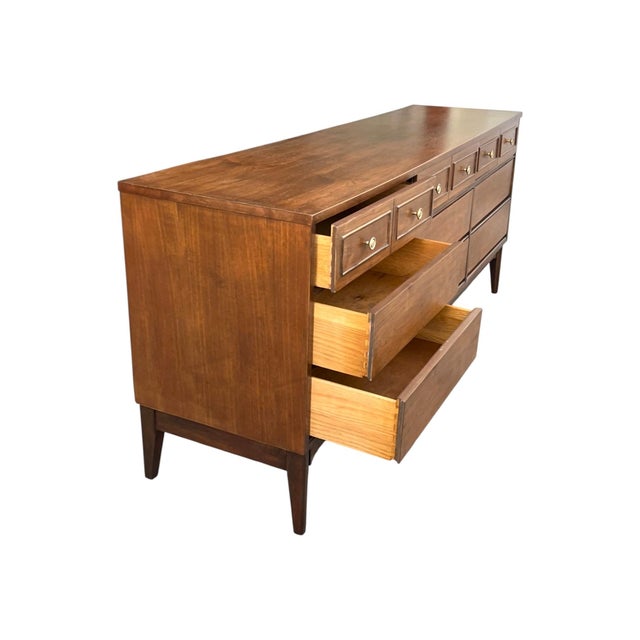 Vintage 1960s Walnut MCM Dresser With Tapered Legs For Sale - Image 9 of 9