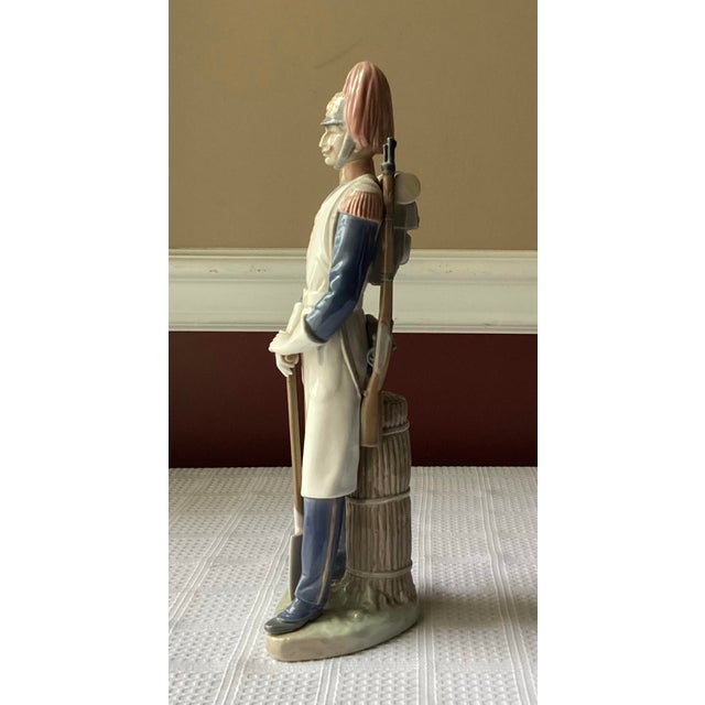 Lladro Vintage Lladro Soldier Porcelain Figurine, Spain #4839, 12” Tall For Sale - Image 4 of 10