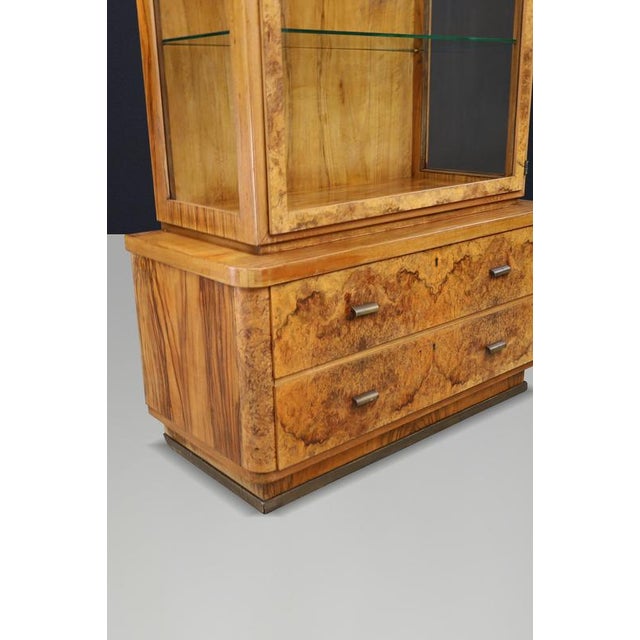 Art Deco Burl Walnut Display Cabinet, 1930s For Sale - Image 6 of 18