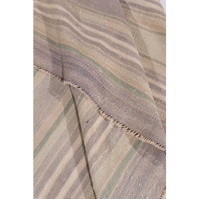 Vintage Circa 1940 Tan Turkish Kilim Flatweave Rug 4ft 11in X 13ft 1in For Sale - Image 9 of 14