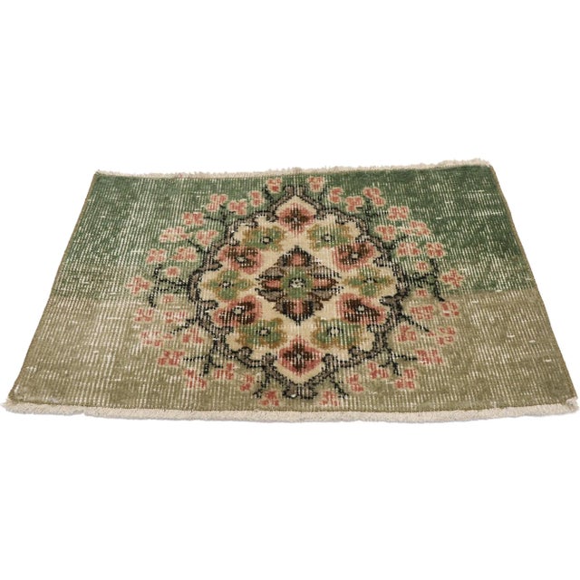 Shabby Chic Vintage Turkish Sivas Rug, 01'04 X 02'02 For Sale - Image 3 of 9