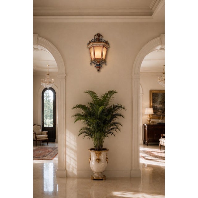 Hollywood Regency Italian Hand-Carved Lantern Wall Light, 1980s For Sale - Image 4 of 18