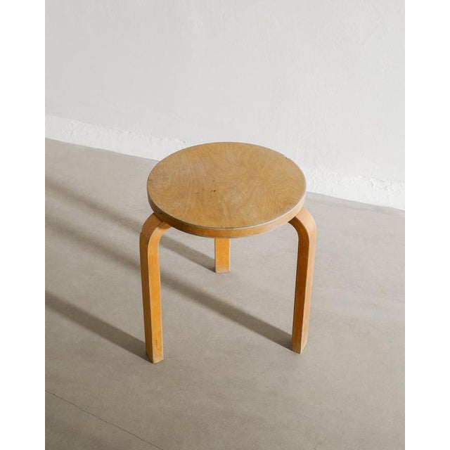 Early Finnish Mid Century Wooden Tripod Stool 60 by Avar Aalto, 1940s For Sale - Image 3 of 5