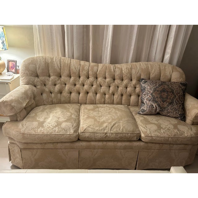 Super clean piece that was rarely used in an occasional room!! Sofa in pristine condition from smoke and pet free home....