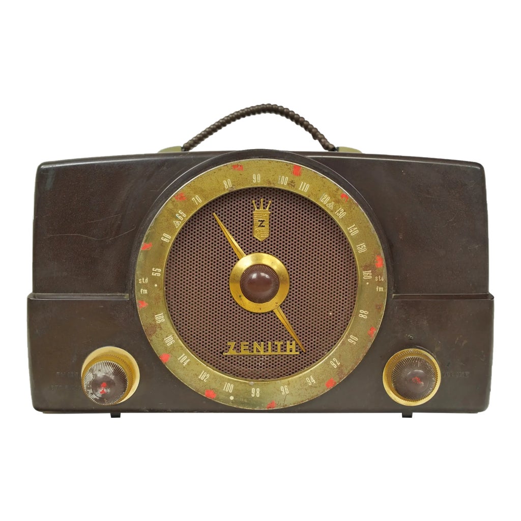 1951 Portable Zenith Brown Bakelite Am/Fm Tube Radio | Chairish