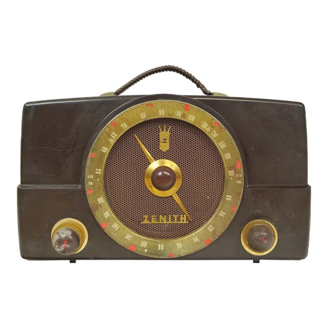 1951 Portable Zenith Brown Bakelite Am/Fm Tube Radio For Sale